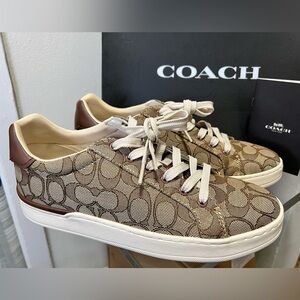 Coach Women's Signature Jacquard Clip Low Top Size 9B